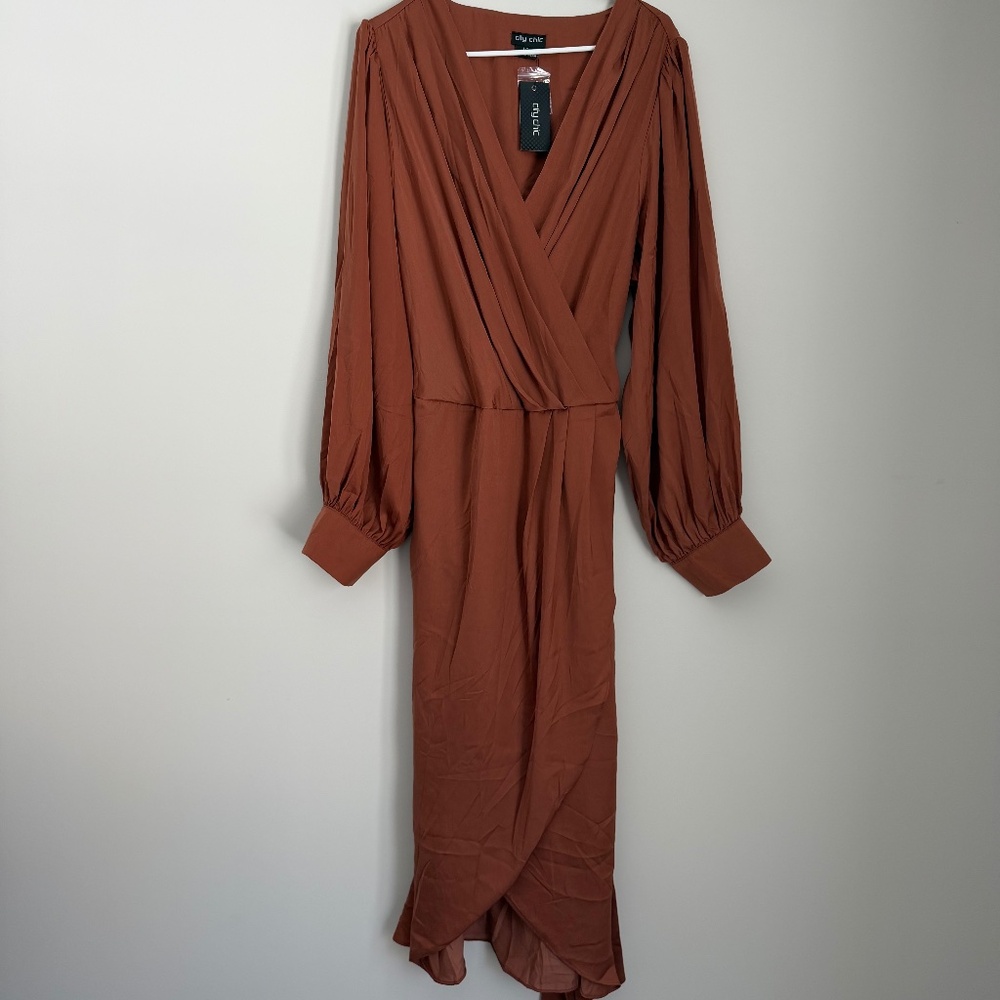 City Chic Opulent Dress Toffee – Plus Size 20 – New With Tags